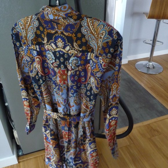 TWP AMANDA SILK SHAWL COLLAR WRAP SILK MINI DRESS BLUE PAISLEY SIZE SMALL - Picture 2 of 6
